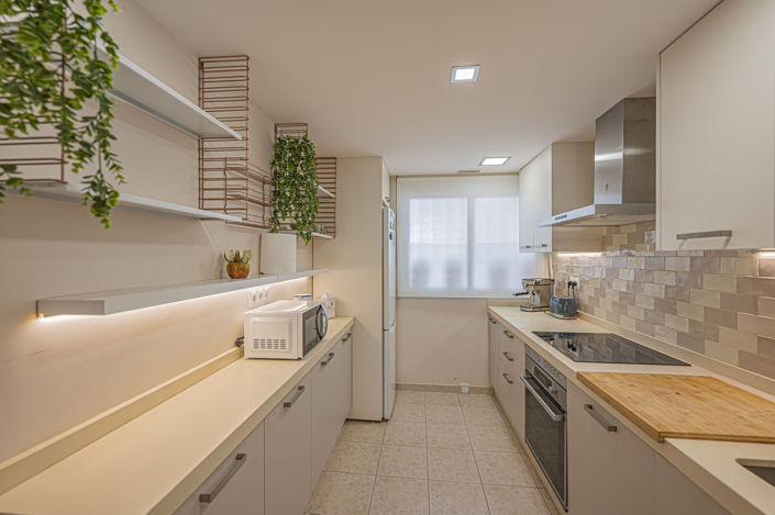 Image No.10-2 Bed Apartment for sale