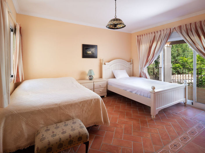Image No.12-4 Bed Villa for sale