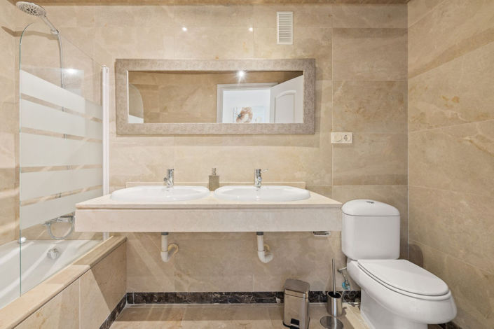 Image No.17-2 Bed Apartment for sale