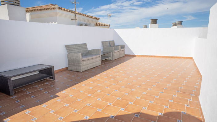 Image No.28-2 Bed Apartment for sale