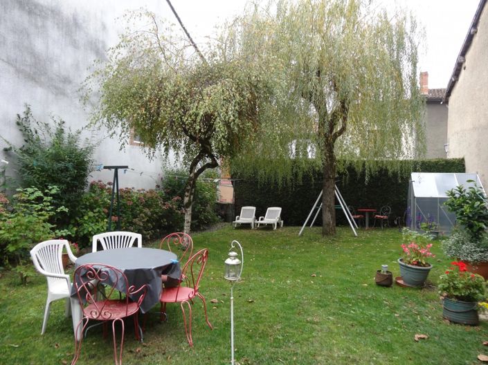 Image No.2-6 Bed House for sale