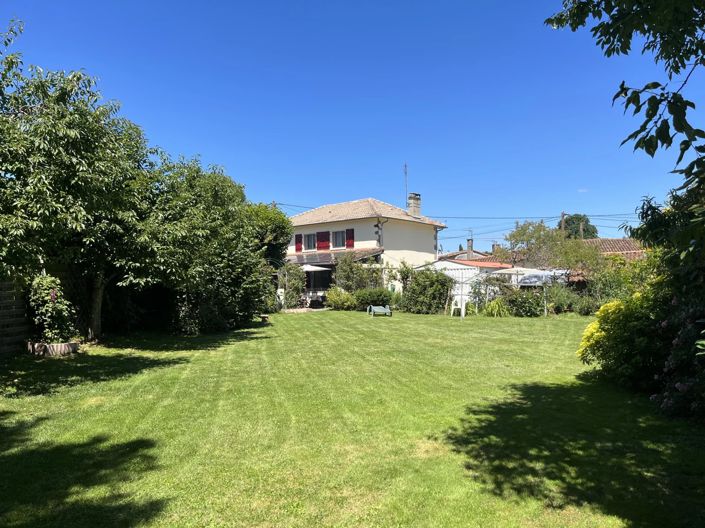 Image No.2-4 Bed House for sale