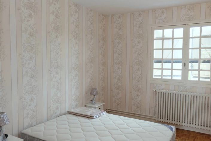 Image No.14-6 Bed Farmhouse for sale