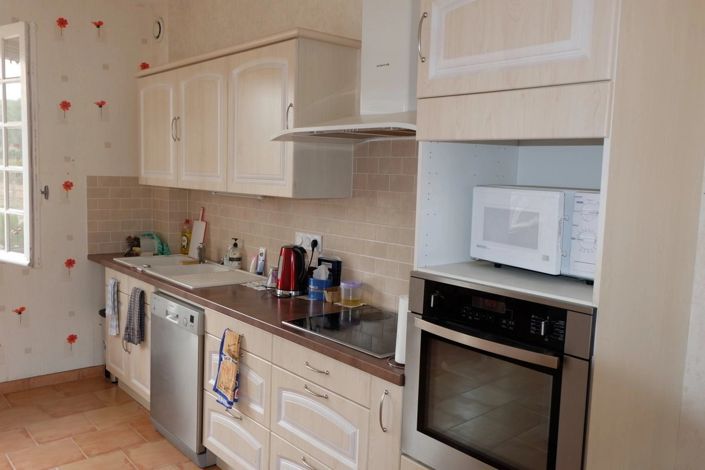 Image No.4-6 Bed Farmhouse for sale