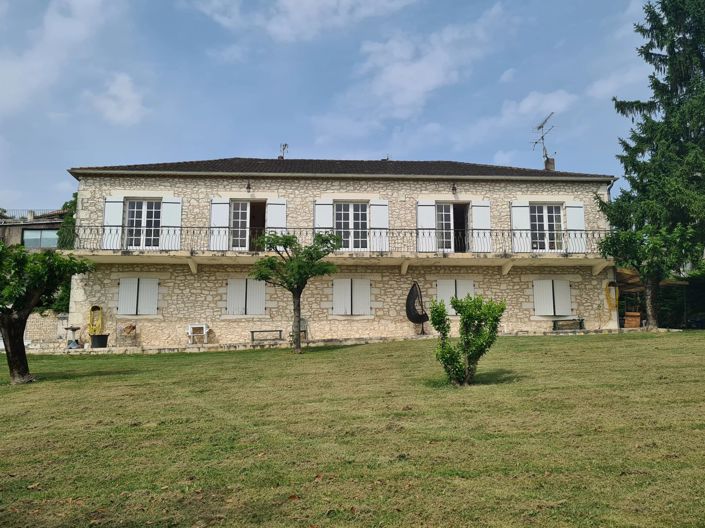 Image No.1-7 Bed House for sale