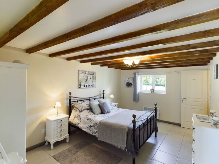 Image No.12-9 Bed House for sale