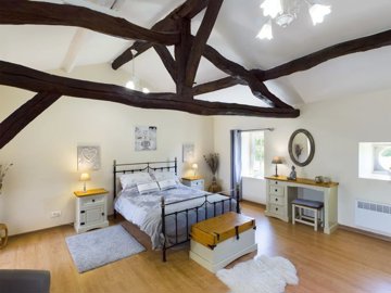 2017ca634447f39bc87837cc47b57a15b0735f5d32200