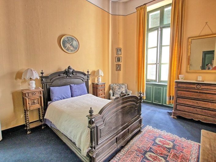 Image No.10-13 Bed House for sale