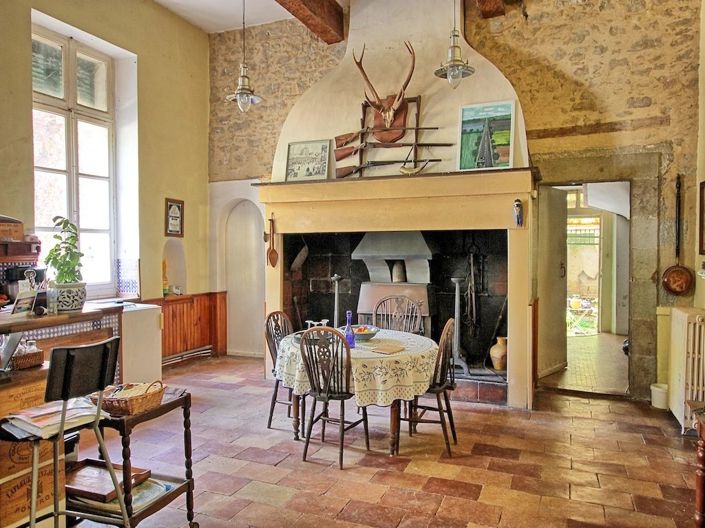 Image No.11-13 Bed House for sale