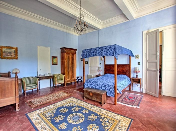 Image No.7-13 Bed House for sale