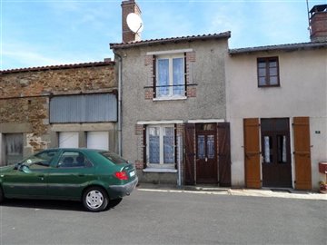 1 - Bussiere-Poitevine, House