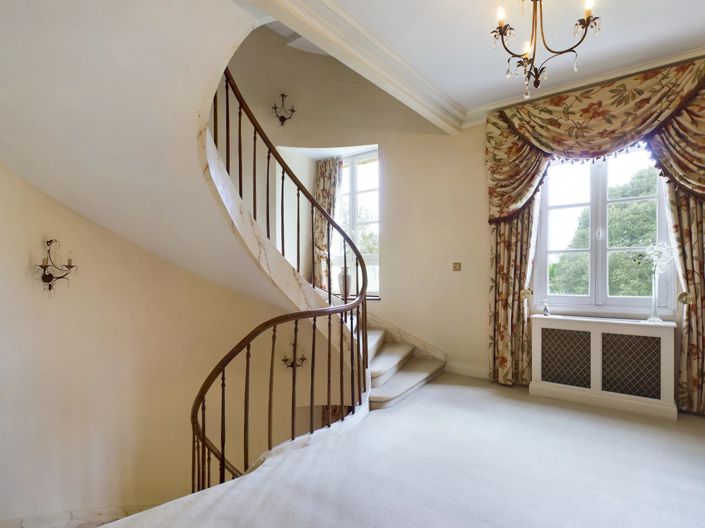 Image No.12-6 Bed House for sale
