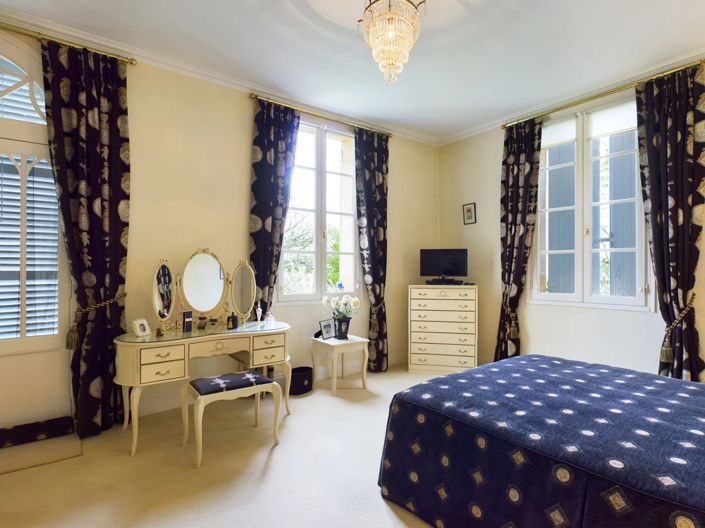 Image No.14-6 Bed House for sale