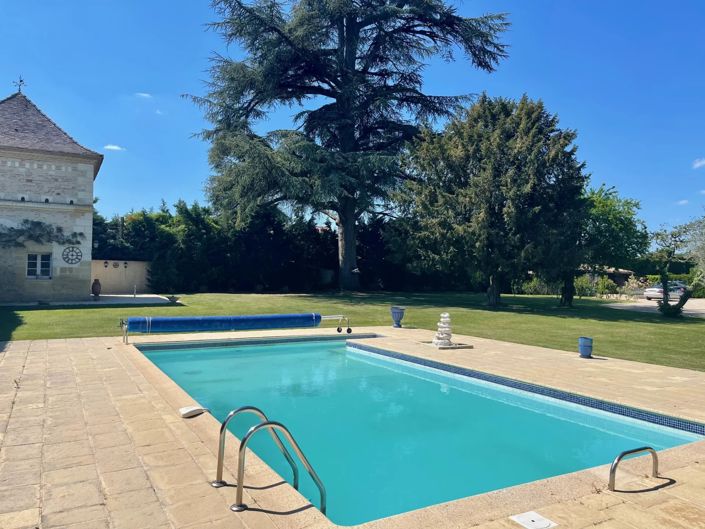 Image No.2-6 Bed House for sale