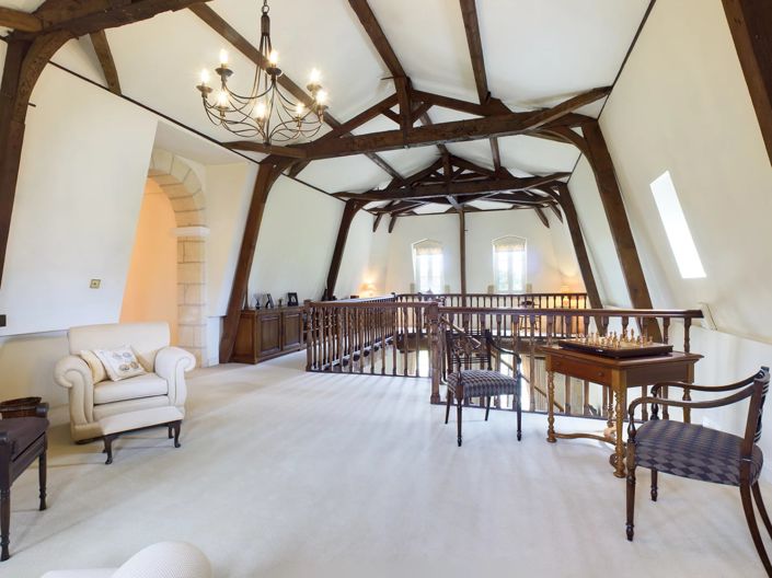 Image No.7-6 Bed House for sale