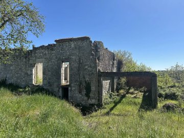 1 - Lacour, House