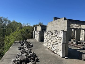 fc2aa120233c8021a3d39a5c35eb65254b57a27040403