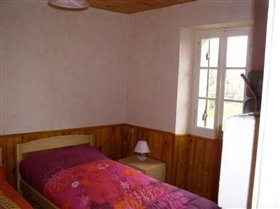 Image No.6-Maison de village de 2 chambres à vendre à Ribérac