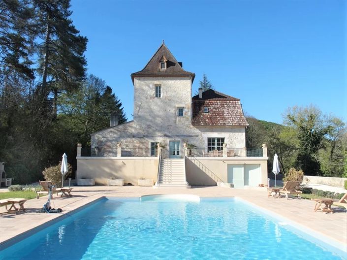 Image No.1-5 Bed House for sale