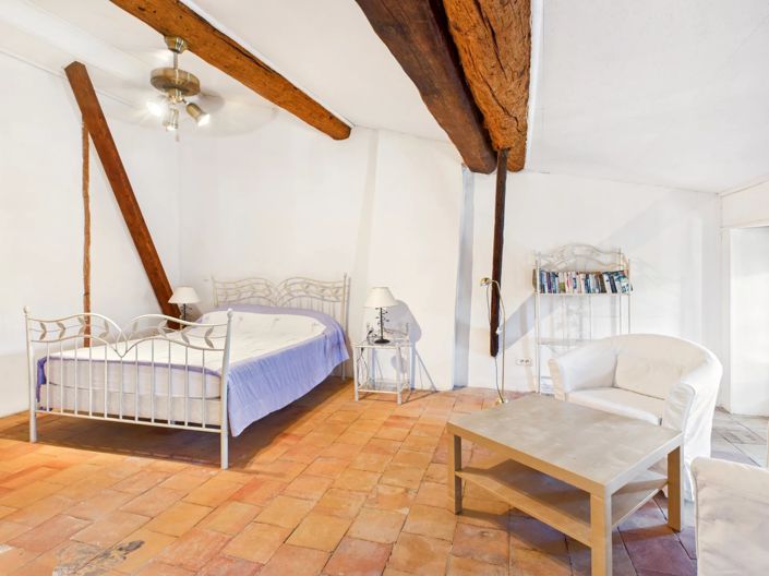 Image No.11-8 Bed House for sale