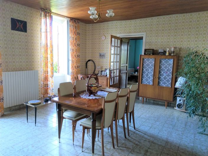 Image No.6-5 Bed House for sale