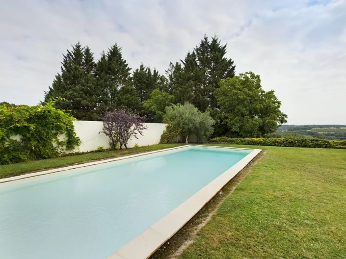 Image No.2-5 Bed House for sale