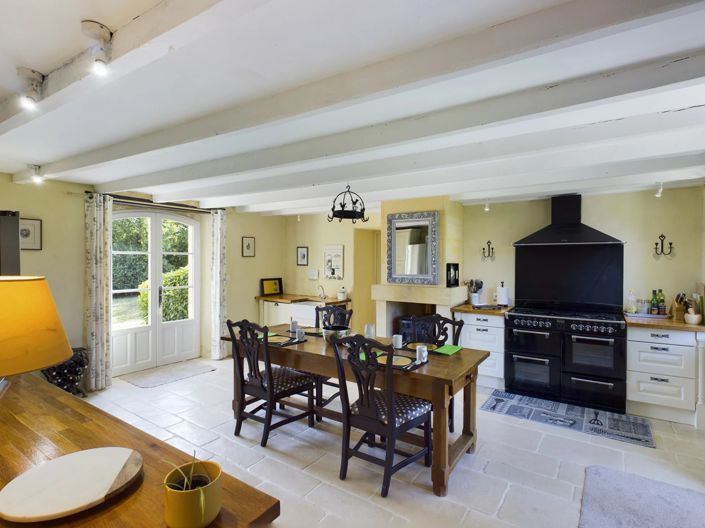 Image No.4-5 Bed House for sale