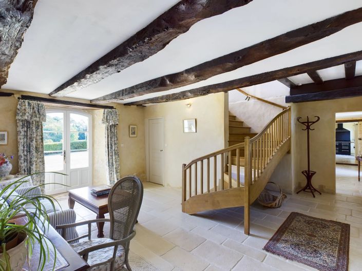 Image No.6-5 Bed House for sale