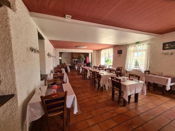 d34e8203f4bab4b755ff3aafbd98ec11150d71d3ba192