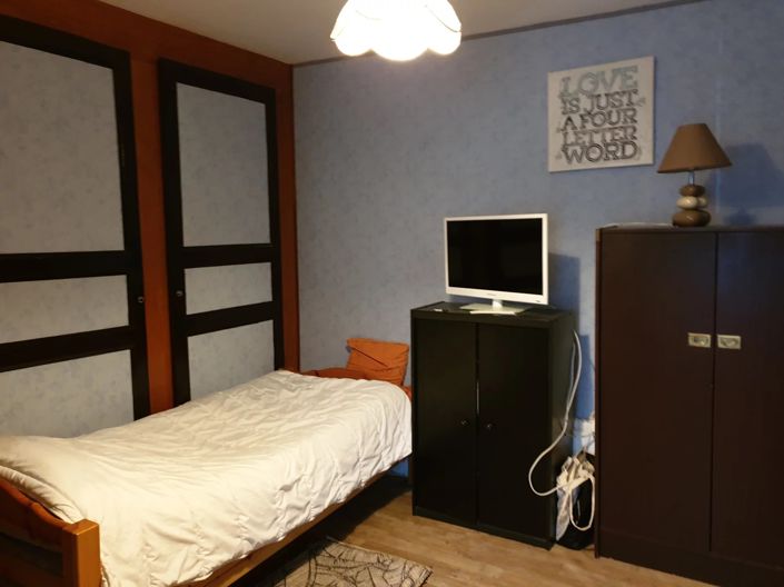 Image No.15-5 Bed House for sale