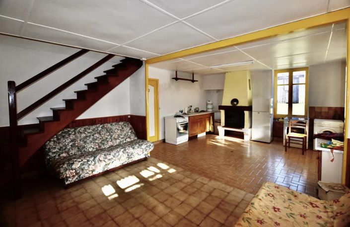 Image No.11-7 Bed Village House for sale