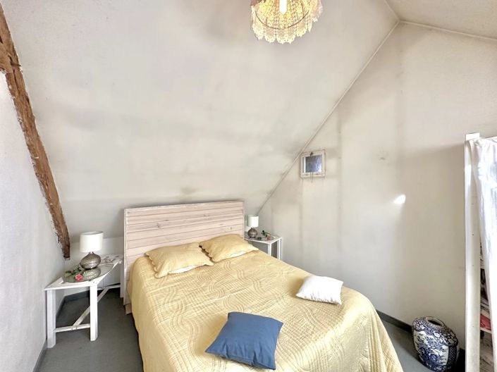 Image No.5-2 Bed House for sale