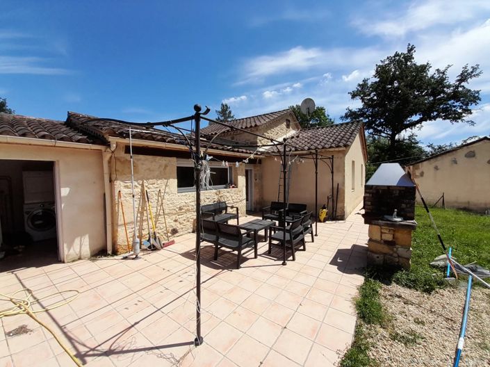 Image No.15-6 Bed House for sale