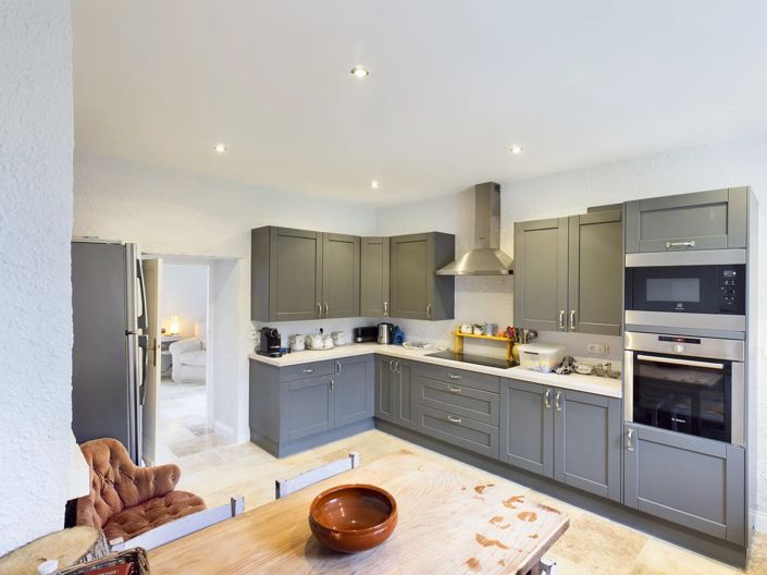 Image No.3-7 Bed House for sale