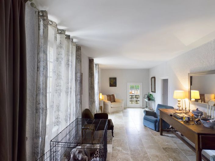Image No.9-7 Bed House for sale