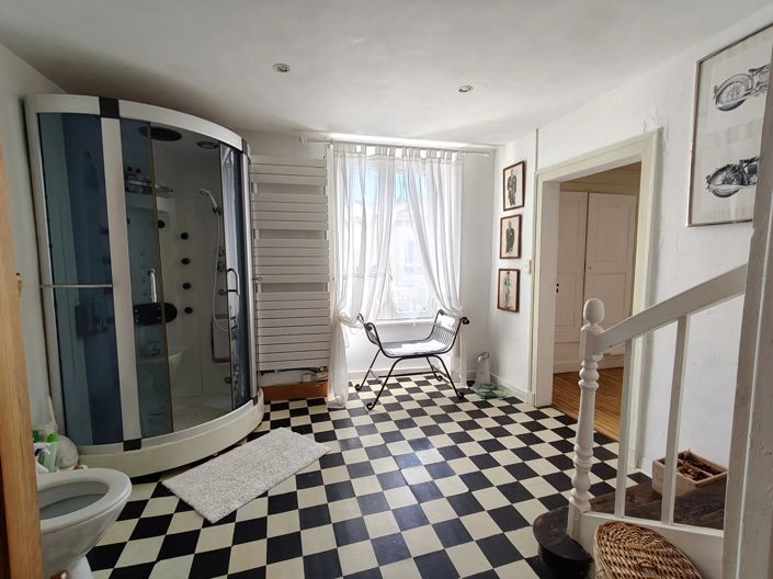 Image No.12-3 Bed House for sale