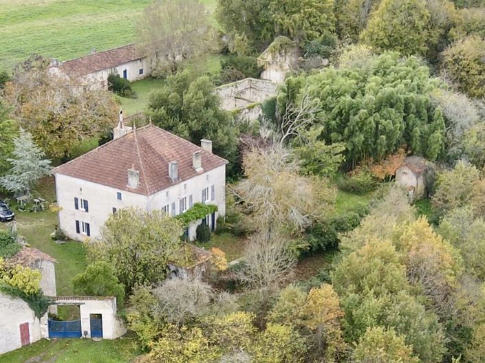 Image No.12-Maison de 9 chambres à vendre à Saint-Front