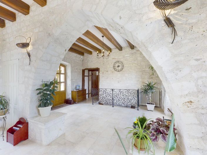 Image No.3-5 Bed House for sale