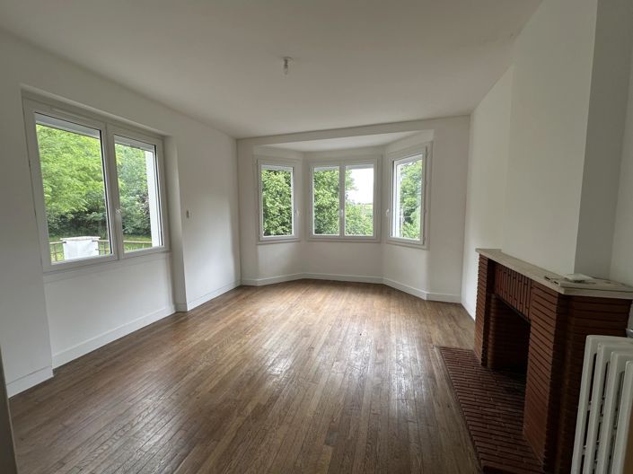 Image No.4-2 Bed House for sale