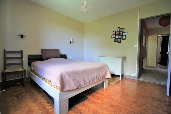 Image No.7-4 Bed House for sale