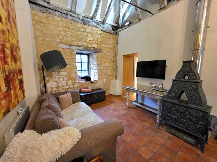 Image No.5-10 Bed House for sale