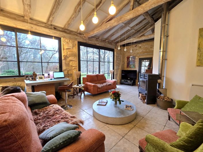 Image No.4-10 Bed House for sale