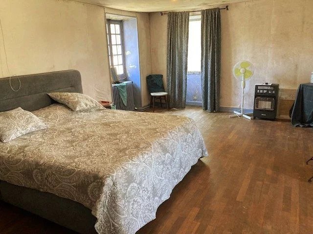 Image No.13-5 Bed House for sale