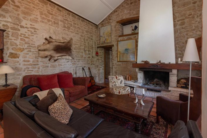 Image No.9-2 Bed House for sale