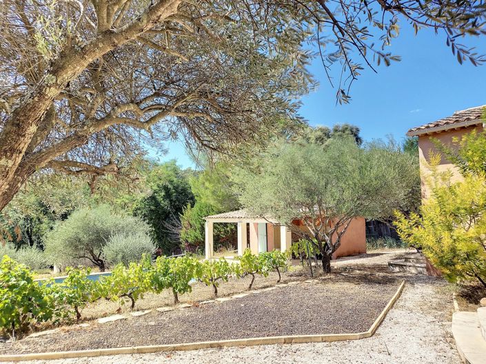 Image No.7-4 Bed Property for sale