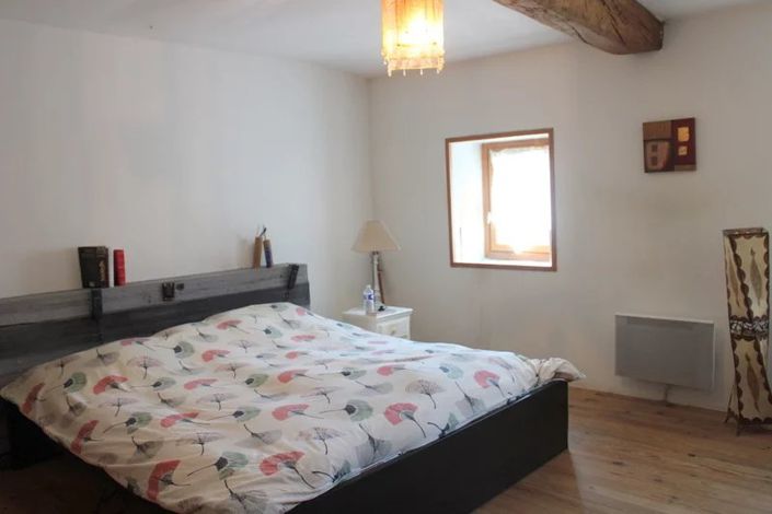 Image No.12-4 Bed House for sale