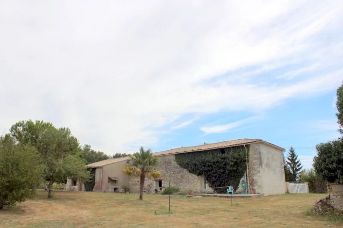 Image No.2-4 Bed House for sale