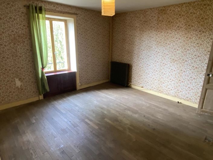 Image No.13-6 Bed House for sale