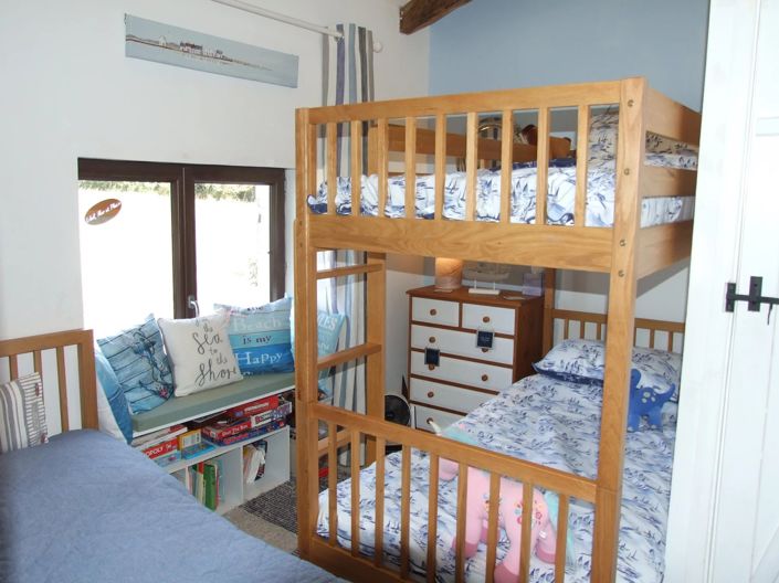 Image No.15-4 Bed House for sale