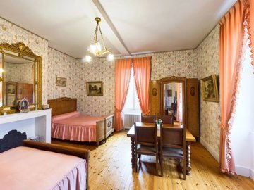 f711cc9c39c2ddd388727e2d37756793e71b04f1df192